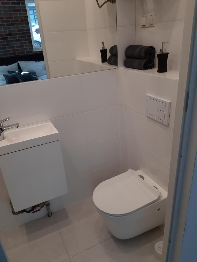 Topolowa - Self Check In - Next To Main Rail, 10 Min To Main Square Apartment